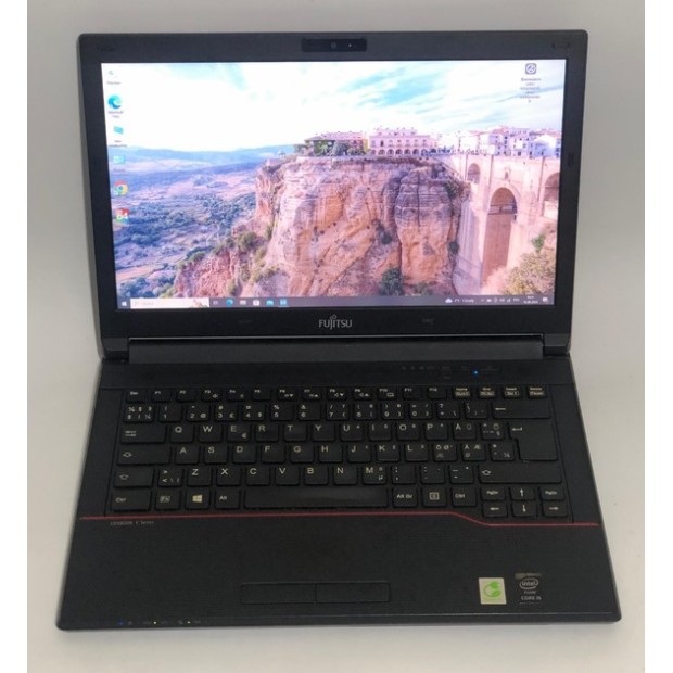 Ноутбук Fujitsu Lifebook E544 14`1366 768 / Intel Core I5-4210M 2.60 GHz / RAM 4gb / SDD 120 gb